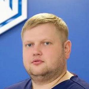 Петров Евгений Иванович