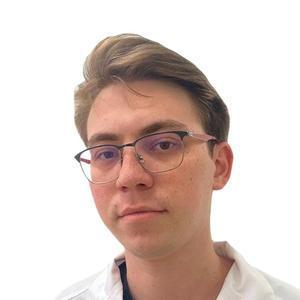 Ушаков Максим Дмитриевич