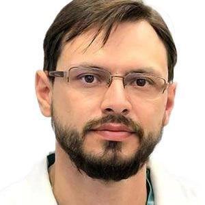 Серов Руслан Расулович