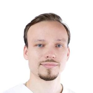 Крахмалов Юрий Юрьевич